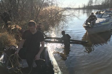 В Киеве из реки достали труп женщины