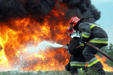 В Киевской области во время пожара погибли двое пожилых людей