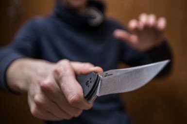 Киевлянин ударил ножом приятеля во время распития спиртных напитков