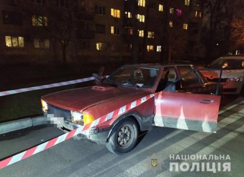 Под Киевом мужчина забрался в автопарк и угнал ВАЗ