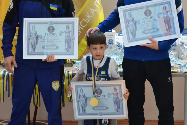 Трирічний борець з Київщини Леон Козаченко став рекордсменом України