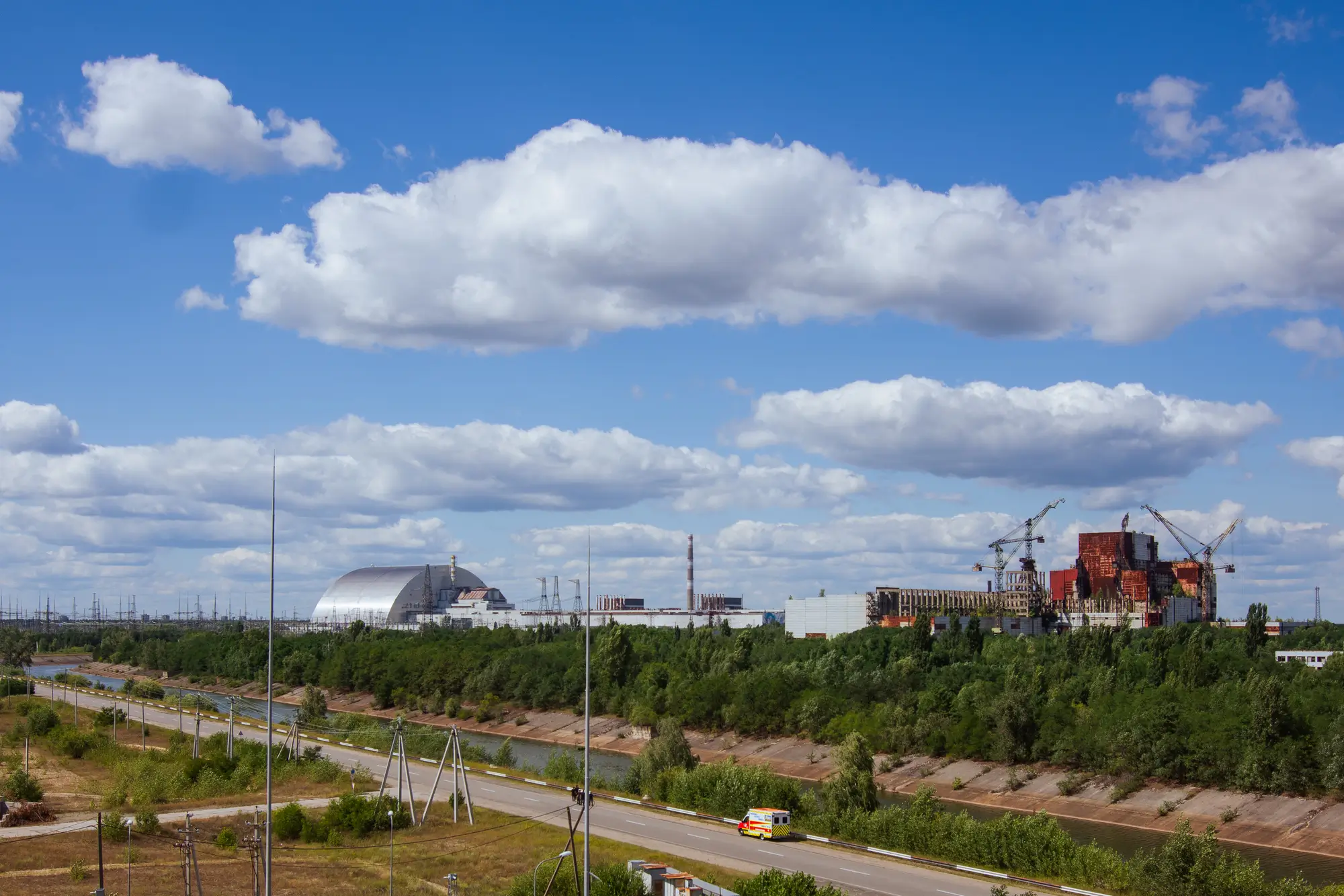 Укренерго спрямує 1,4 млн гривень на підрізання дерев в зоні ЧАЕС