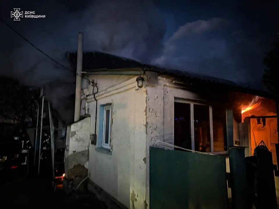 У Княжичах на Київщині при пожежі в будинку загинула жінка