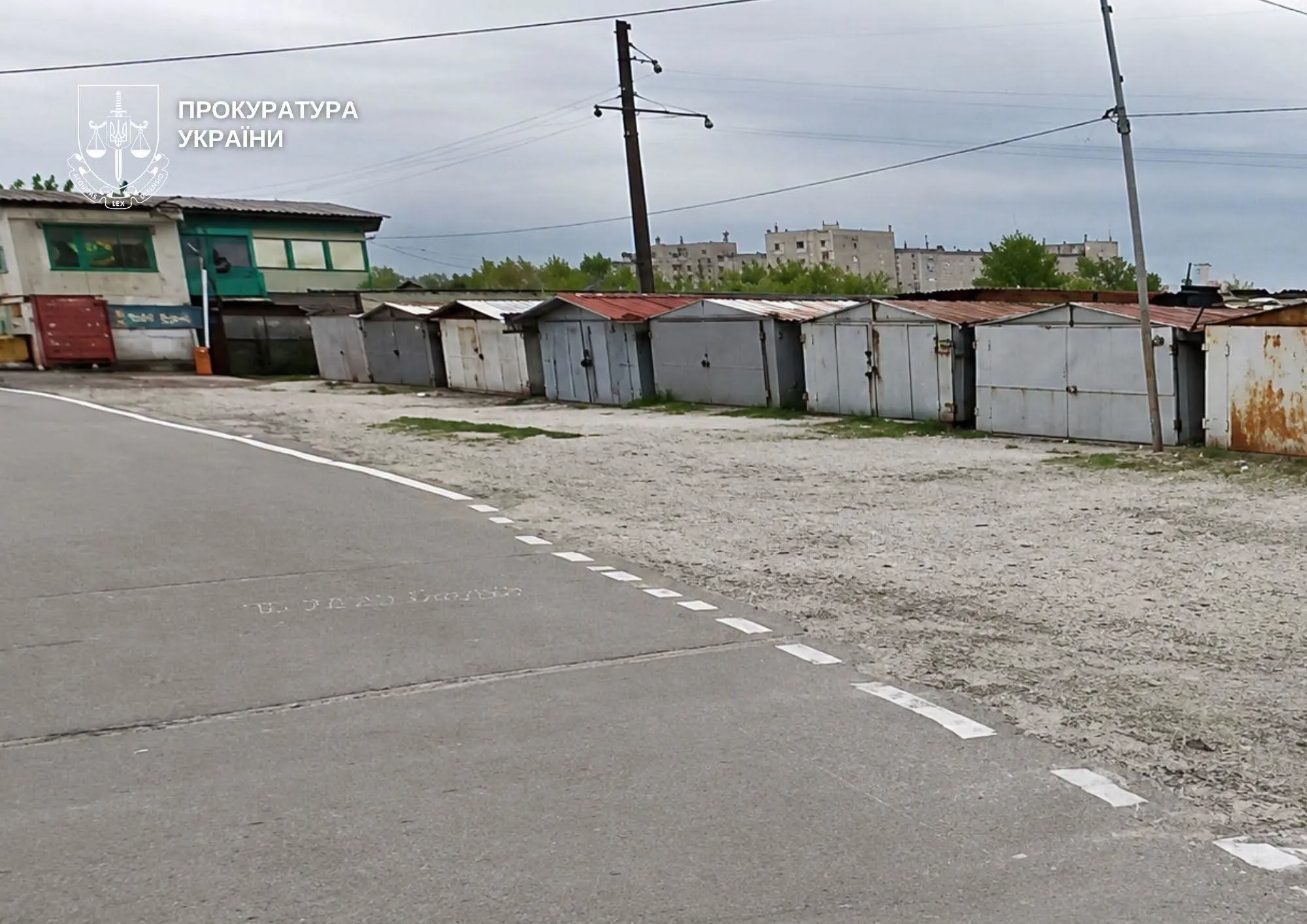 У Києві суд скасував реєстрацію земельної ділянки вартістю понад 102 млн гривень, яку використовували під парковку