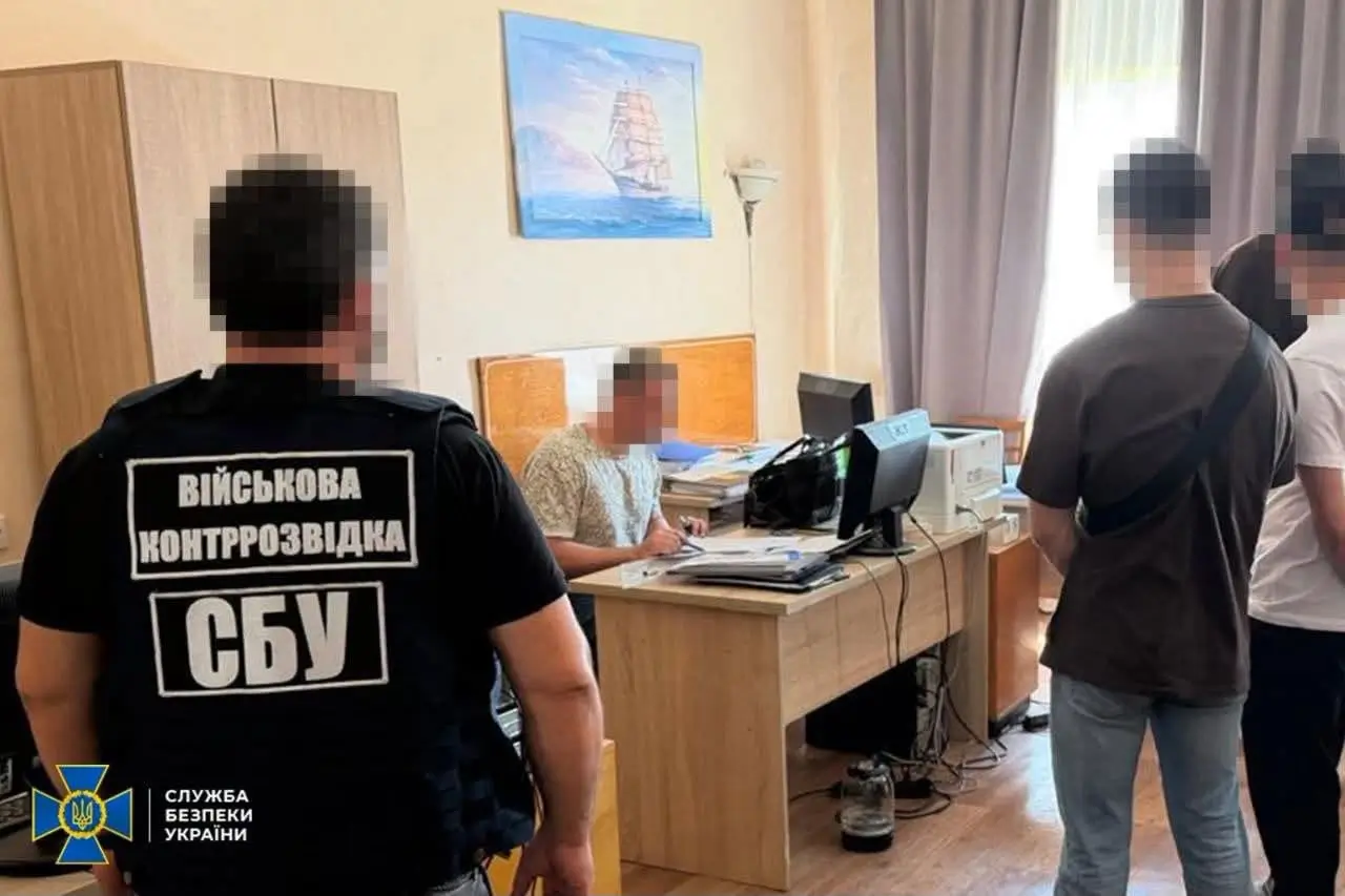 В академії Міноборони затримала російського “крота”, який шпигував за розробками дронів