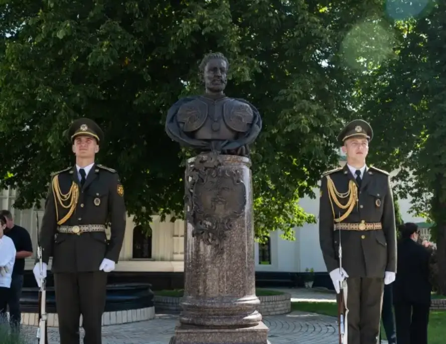 Кабмін підтримав пропозицію Мінкульту щодо встановлення пам’ятника гетьману Мазепі у Києві
