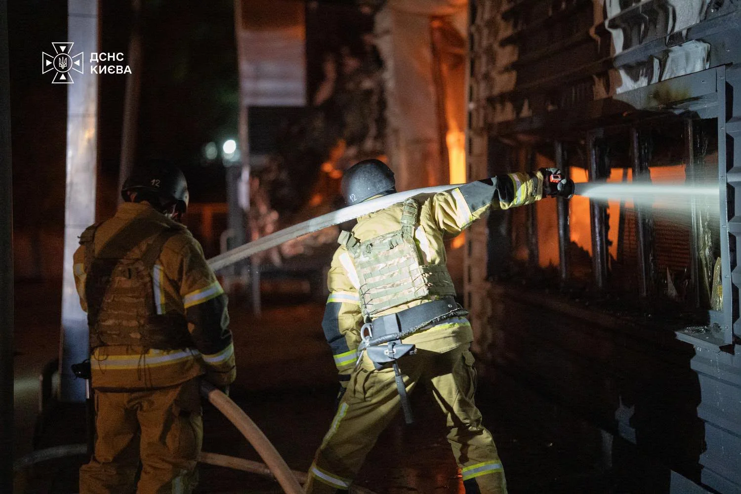 Внаслідок ворожої атаки на столицю загинула жінка
